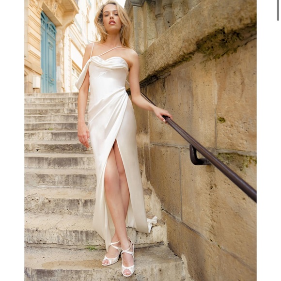 Galia Lahav | ELISE | IVORY SATIN WEDDING DRESS - Picture 3 of 16